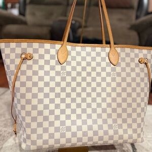 Louis Vuitton Neverfull GM – Rose Ballerine Interior